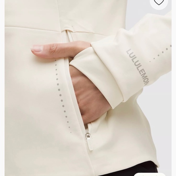 Lululemon Athletica Women's White Cross Chill Jacket - Picture 3 of 4